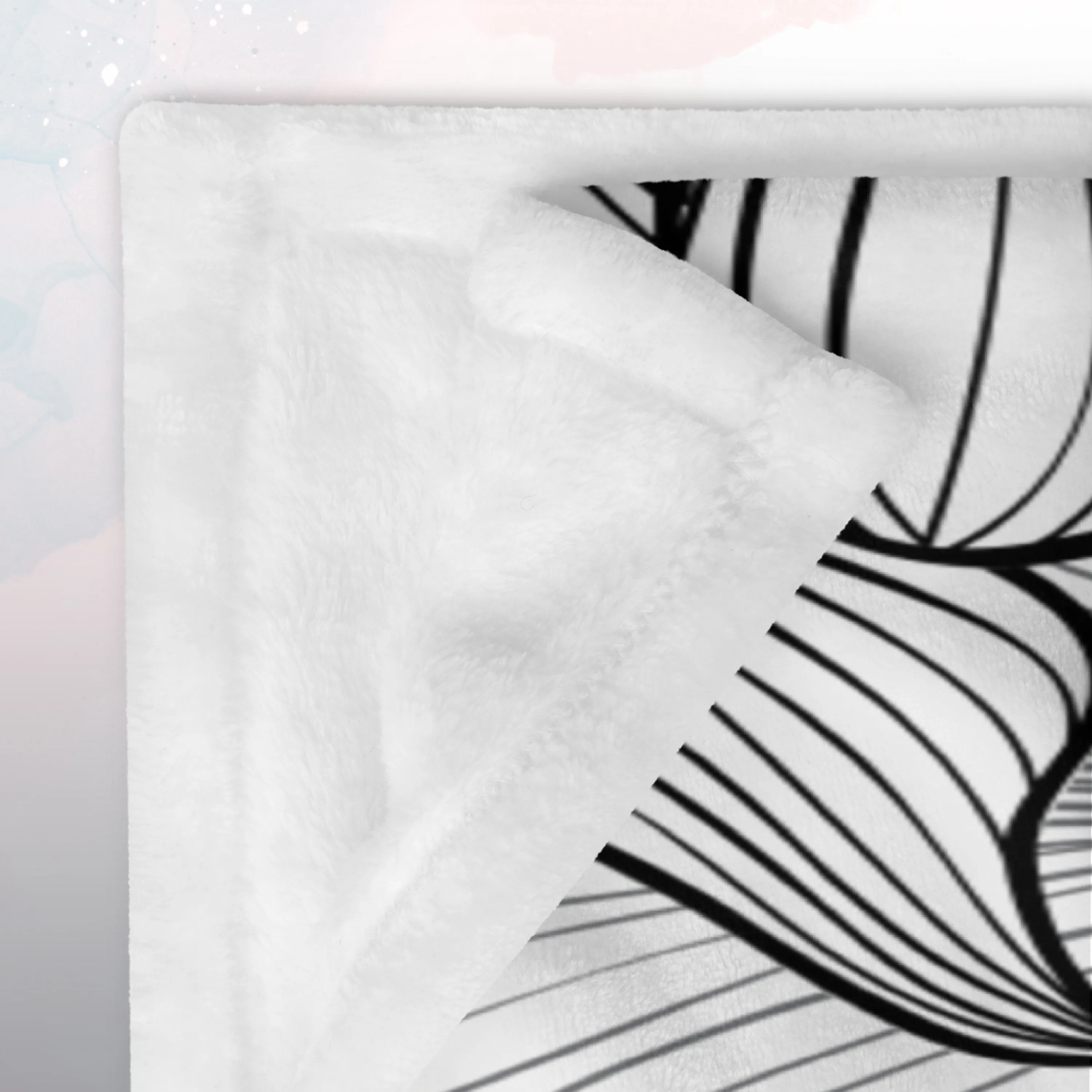 Abstract Lines Floral Pattern Fleece Throw Blanket