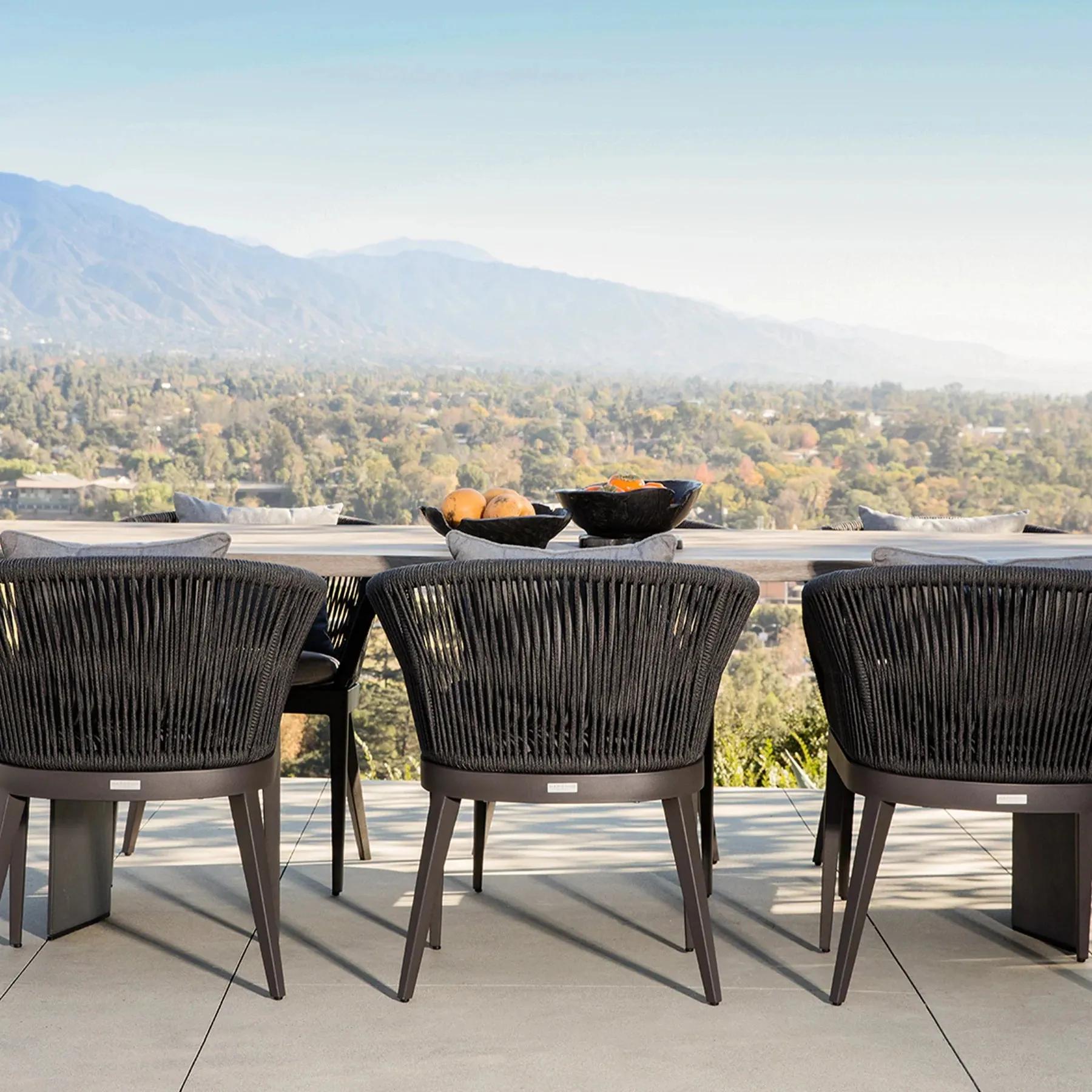 HAMILTON DINNG TABLE 102"