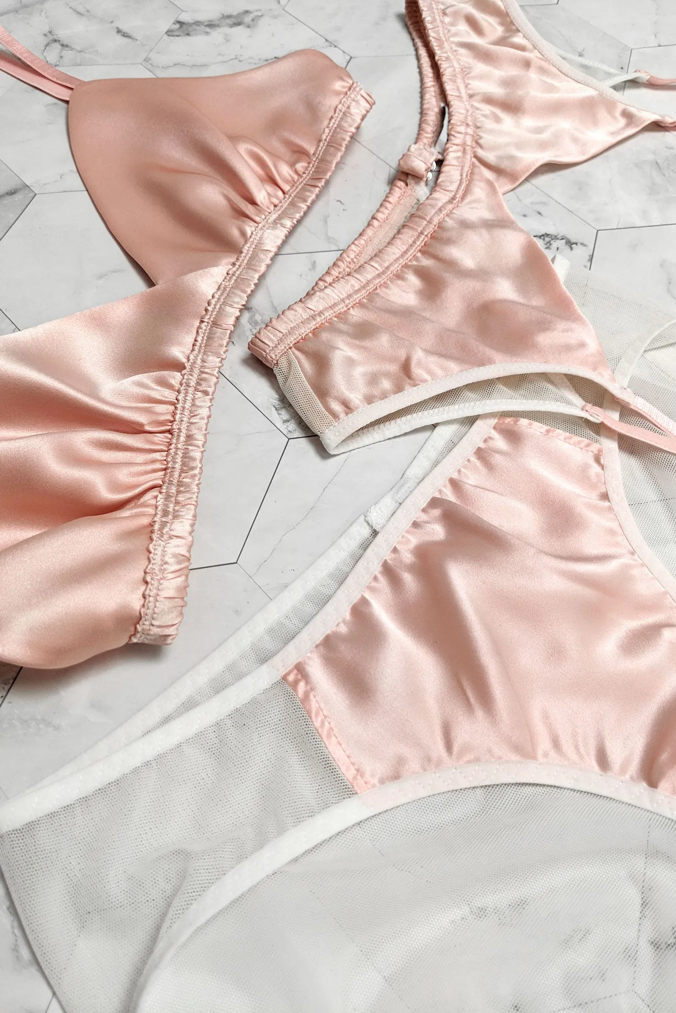 Louisa suspender belt