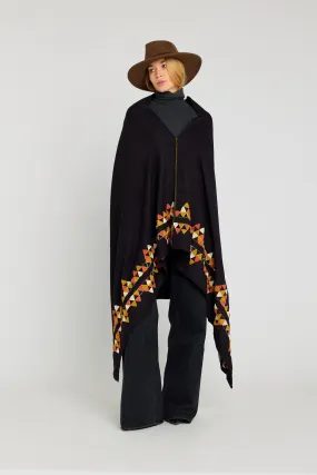 Poncho noir brodé PLAYFUL