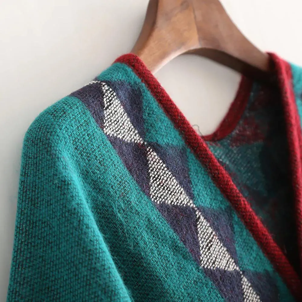 Retro Style Tassel Poncho Wrap Scarf with Tassels