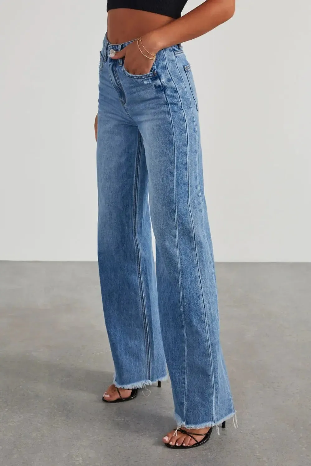 Women's Jeans-Raw Hem - Wide Leg - pants with Pockets